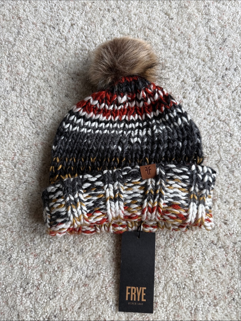 🆕FRYE Pom Winter Hat
